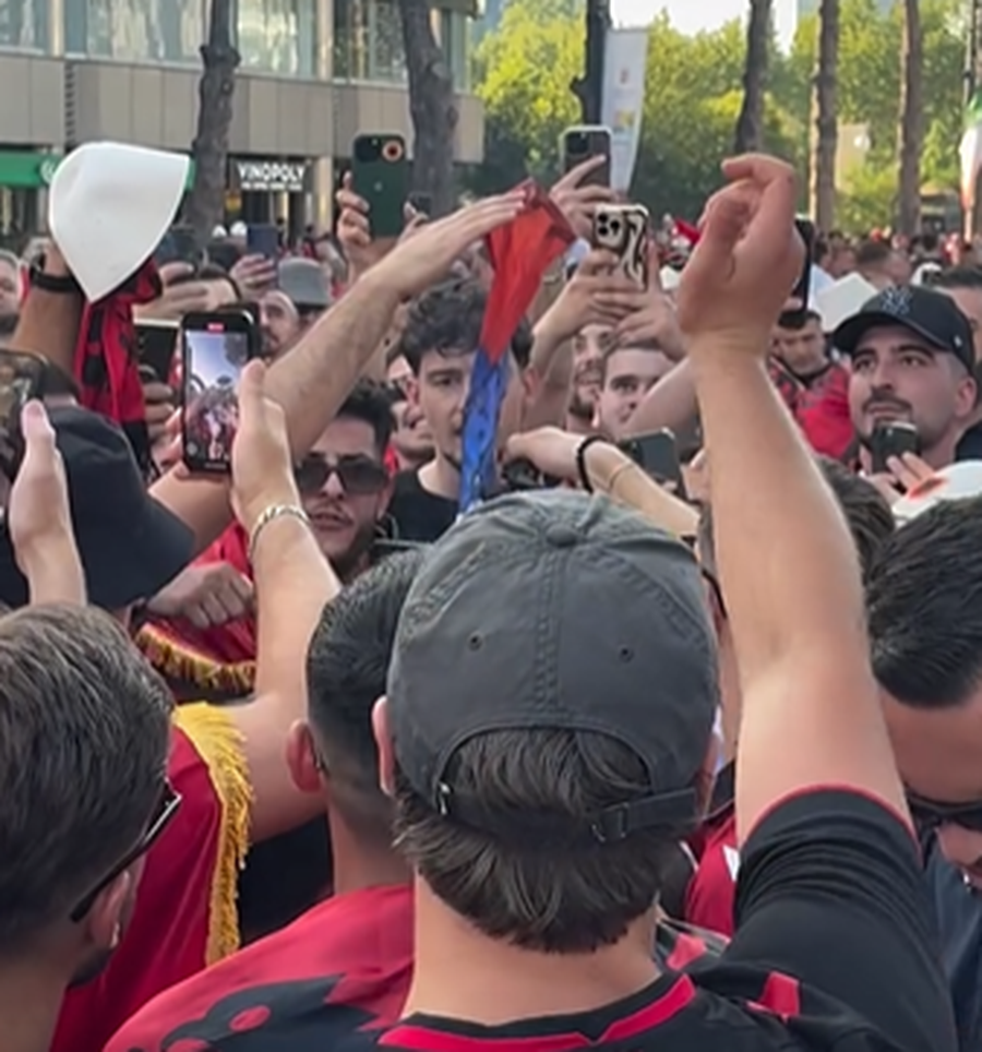 Sonte ndeshja Shqipëri-Serbi, blindohet Tirana me 2 mijë policë e