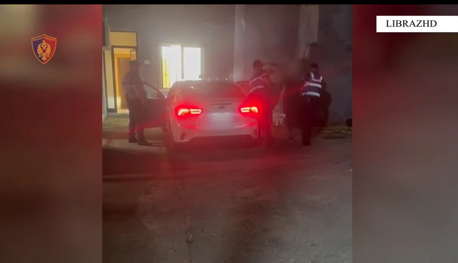 EMRI/ E rëndë në Librazhd, leu me benzinë dhe i vuri