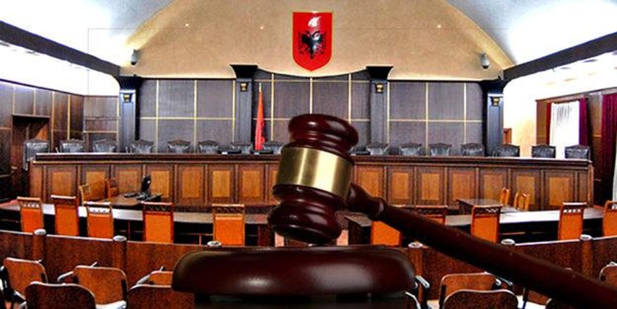 Kërkuan një rritje rroge me 700 €, po sa paguhen sot