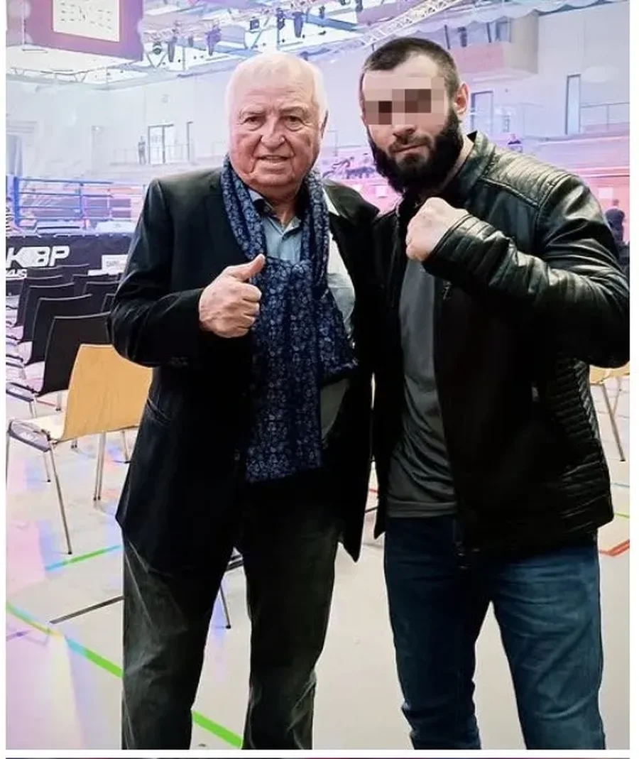 Tronditet bota e boksit në Gjermani, kampioni 'Ujku' theret me