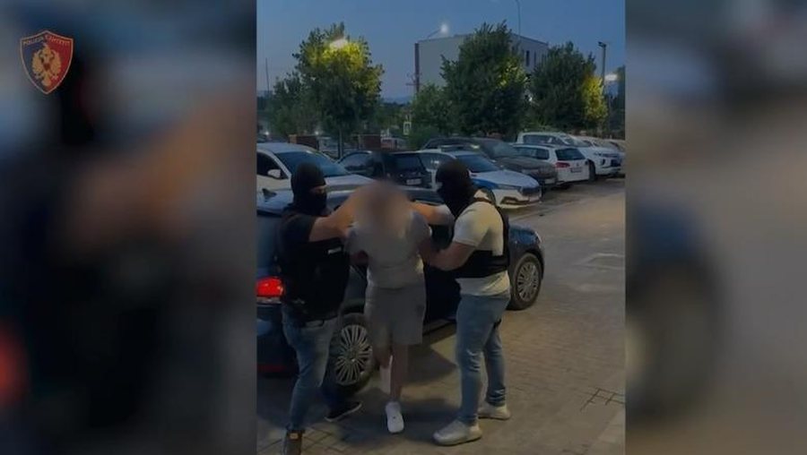 Përplasi për vdekje 59-vjeçarin dhe u largua nga vendi i