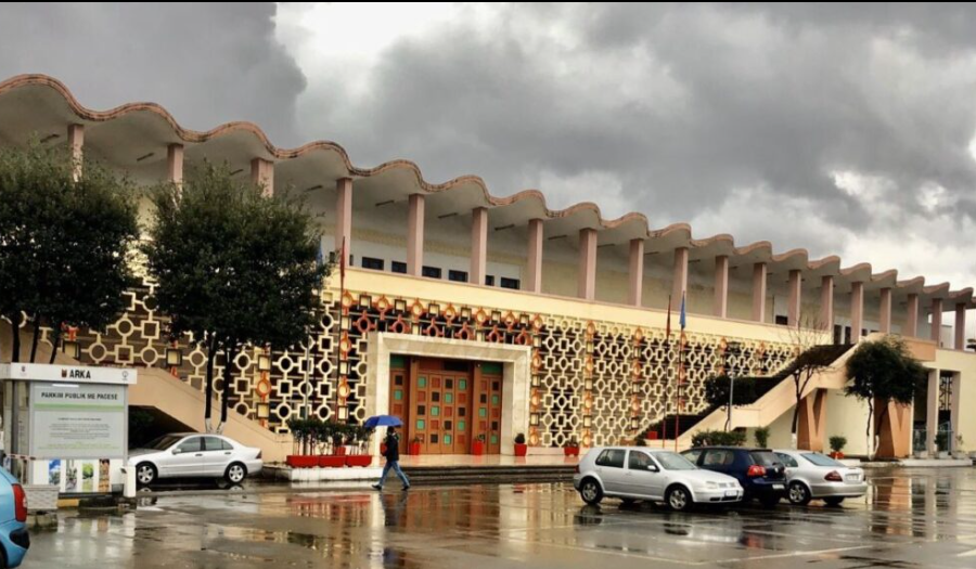 Tjetër PPP, pallati i sporteve “Asllan Rusi” dhe 2 parkinget