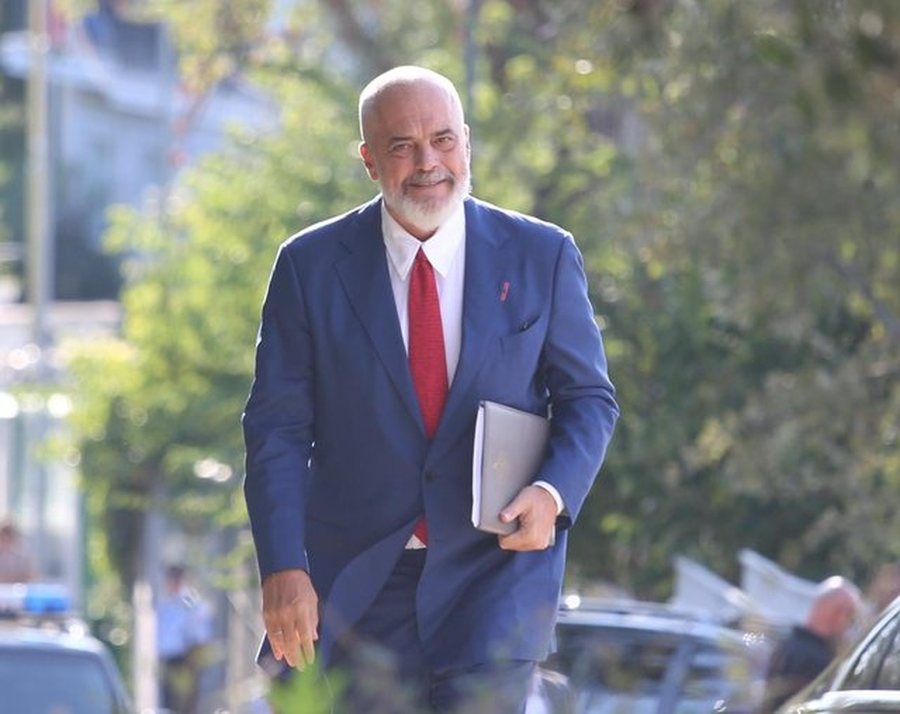 Partia Socialiste feston sot 34-vjetorin e themelimit, detaje nga festa në