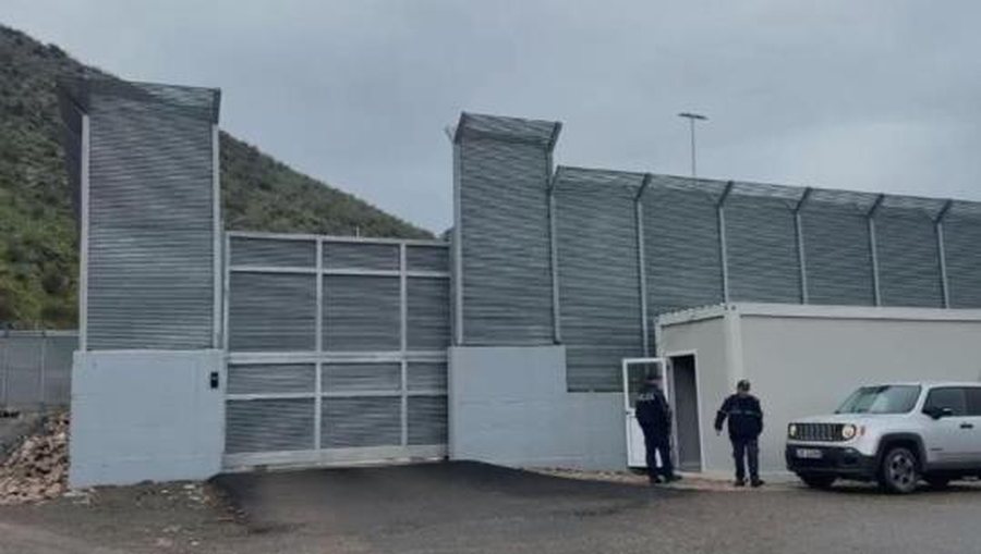 Tartë në mëngjes dhe mish e peshk çdo ditë: Italia