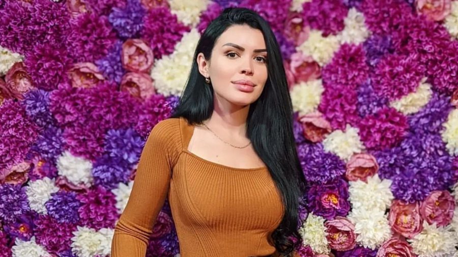 “Greta mbeti 16 vjeç”, këngëtarja zbulon