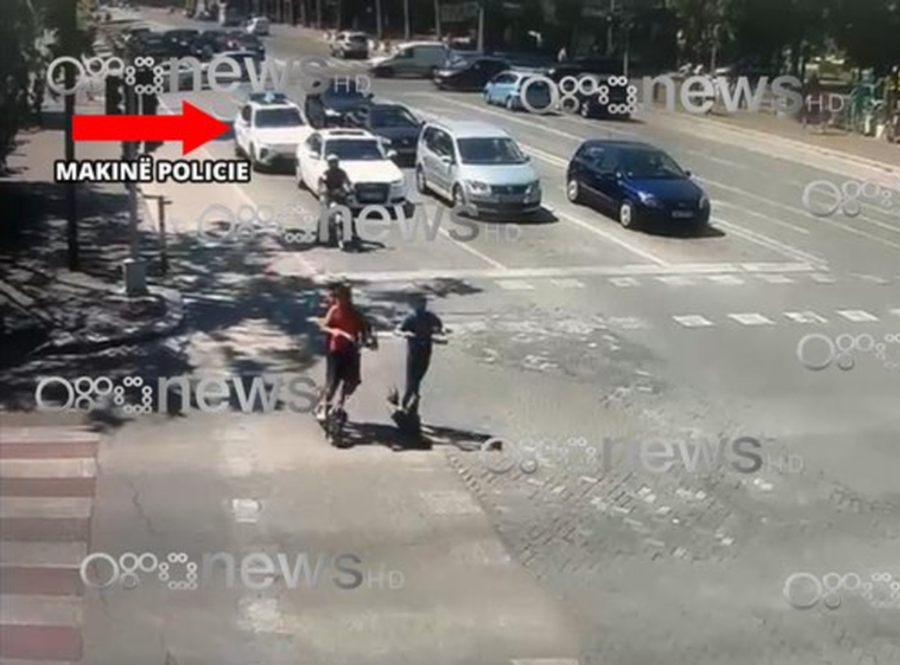 Makina e policisë aty pranë/ Aksidenti me 3 fëmijët e