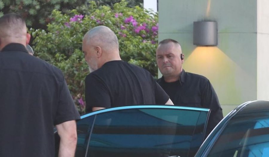 Pas takimit 'blic' në Vlorë, Rama mbledhje me strukturat e