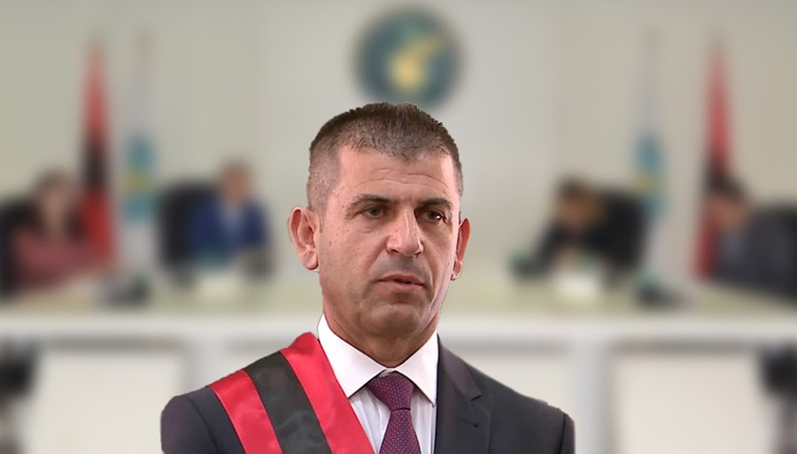 Kajmaku fiton gjyqin me KQZ për shkarkimin nga bashkia e Vorës, do i