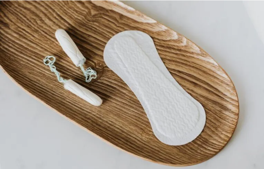 Çfarë tregon data e ciklit të parë menstrual për