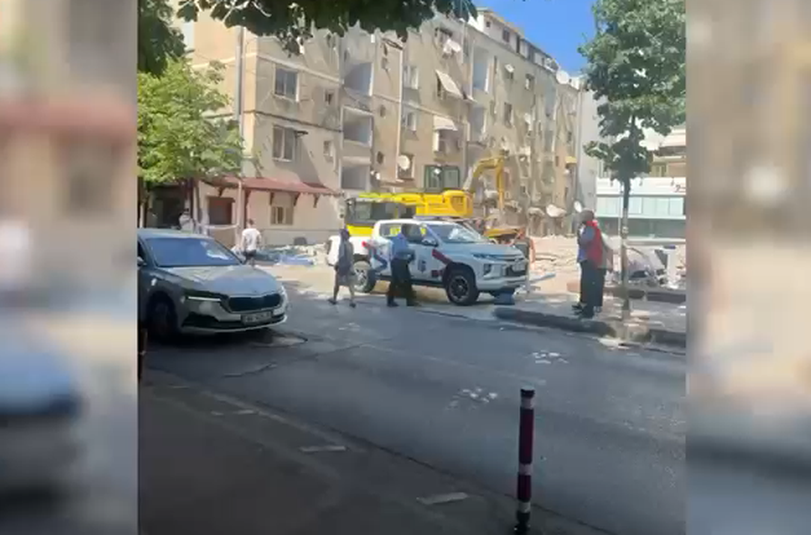 Lirohet hapësira publike e kthyer në parkim në Tiranë,