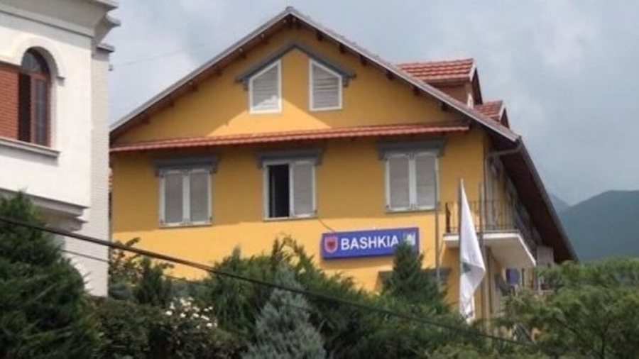 Lumë dorëheqjesh edhe në qarkun e Dibrës, largohen 35
