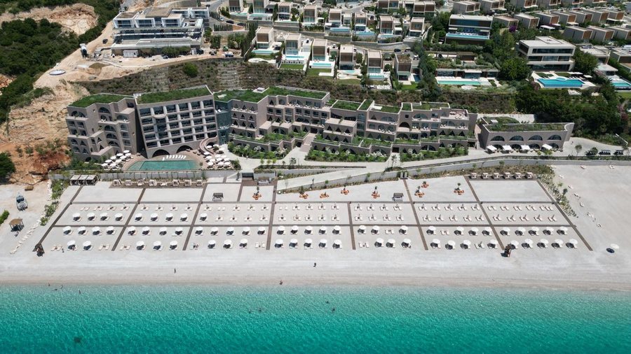 Forbes elozhe Shqipërisë si Mesdheu Sekret: Green Coast Hotel –