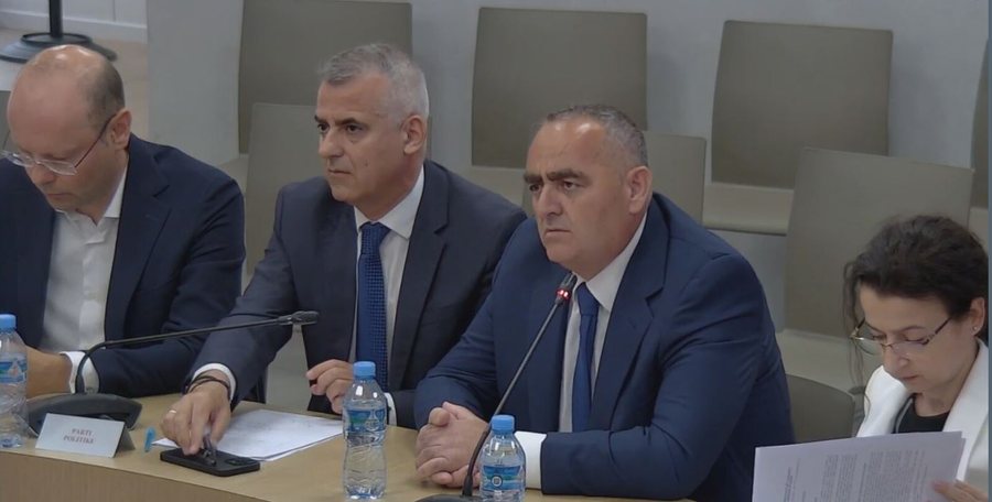 Fredi Beleri nuk heq dorë nga Himara! Kërkon sërish të