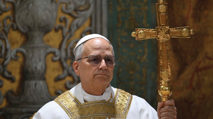 Papa Leo XIV porosit kryeministrin izraelit: Vendet e shenjta të mos