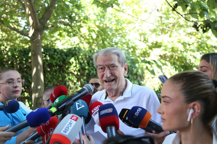 Berisha shkon në SPAK, por jo në gjyqin për