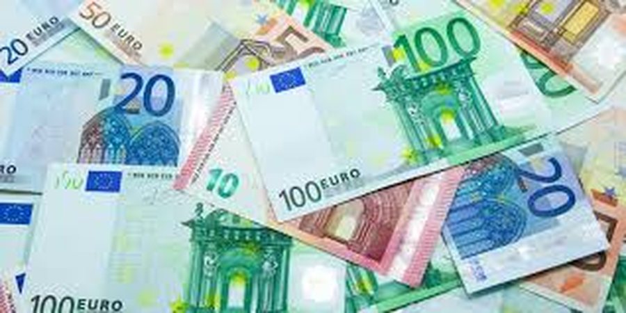 Zhvlerësimi i Euros thyen rekorde të reja këtë verë