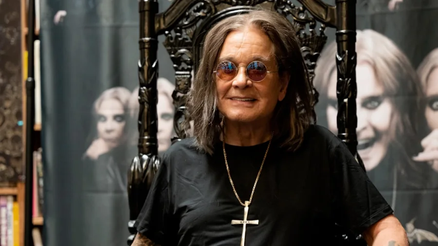 Ozzy Osbourne: Fytyrat e ndryshme të "Kumbarit të Heavy