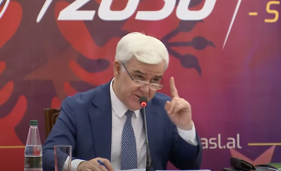 A duhet të zgjatet mandati i kreut të SPAK? Xhafaj: S'kam