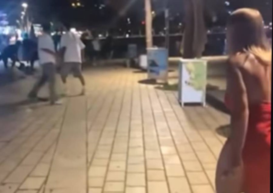 VIDEO/ Çfarë po ndodh në Sarandë? Të rinjtë