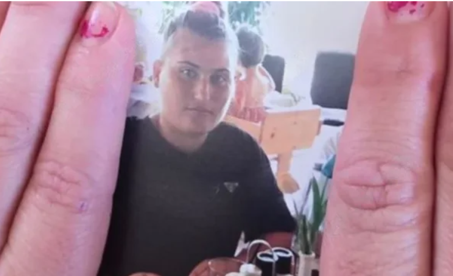 Mbyti të atin me tel, arrestohet edhe nëna e 26 vjeçares!