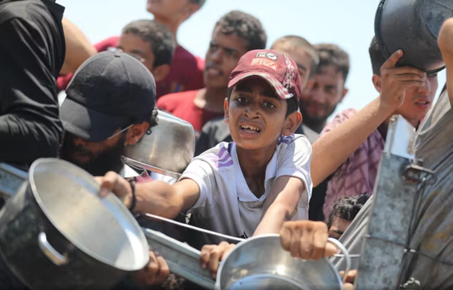 Londra, Parisi, Berlini premtojnë ndihma nga ajri për Gazen