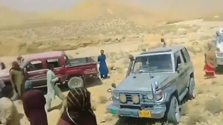 Pamje të rënda nga Pakistani: “Krimi i nderit” që