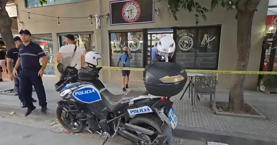 Detaje nga plagosja në Vlorë, si klienti i shkoi kursantit në