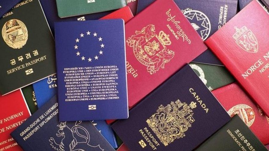 Pasaportat më të fuqishme në botë për 2025, ja ku