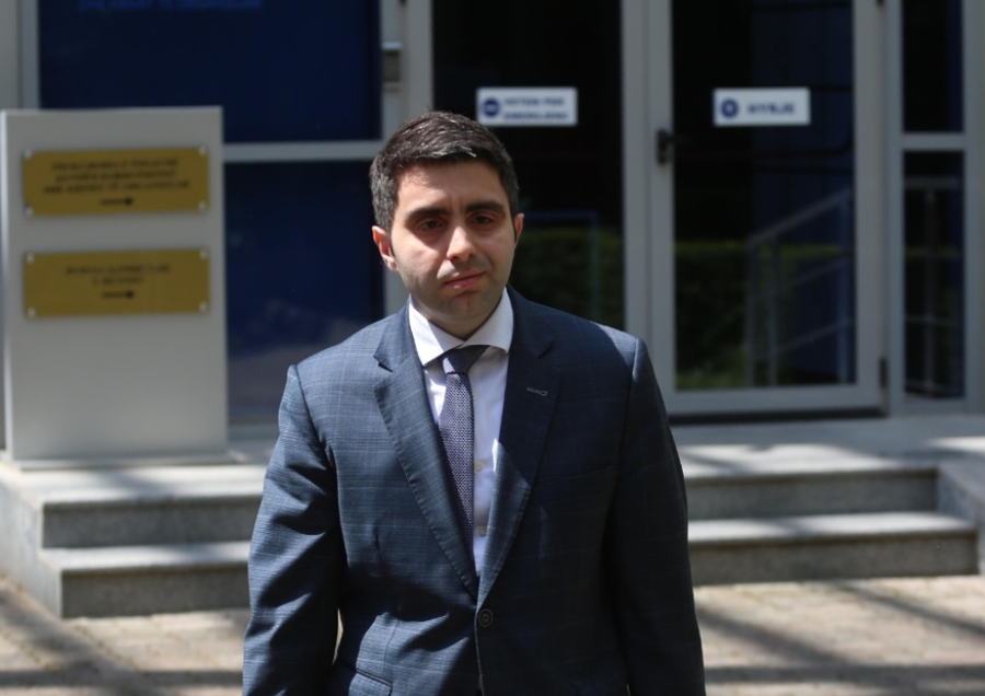 Abuzim me tenderin e mirëmbajtjes së rrugës, Myzyri pyetet