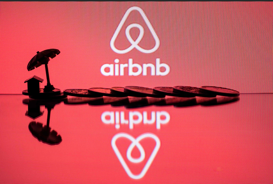 Makthi / Pronari i një apartamenti Airbnb përdor IA për të