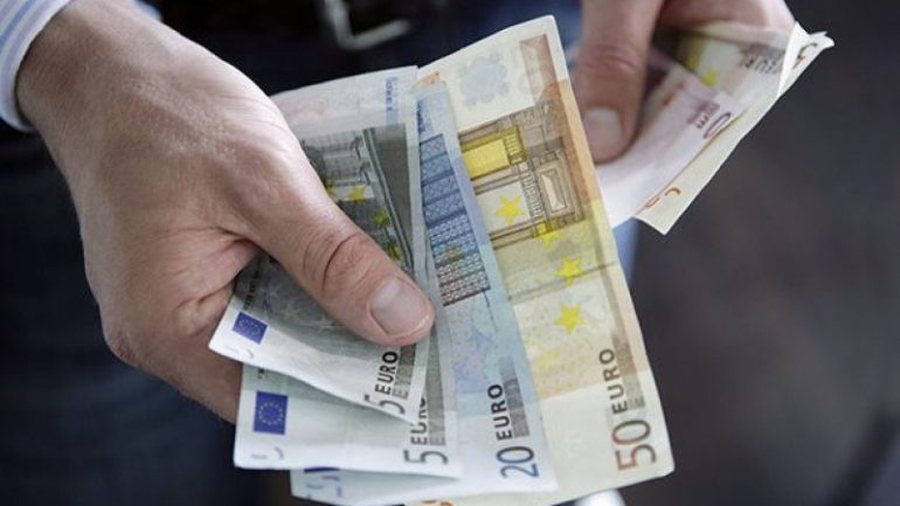 Euro në 'pikiatë'/ Çfarë po ndodh sot me