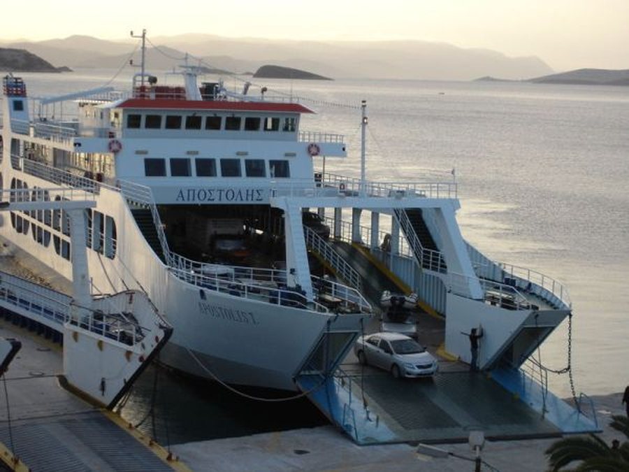 DETAJET/ E rëndë në Greqi! Fundoset trageti me 105 pasagjerë