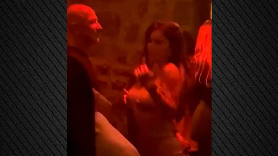 Vallëzimi i  çuditshëm i Jeff Bezos dhe i Lauren Sanchez