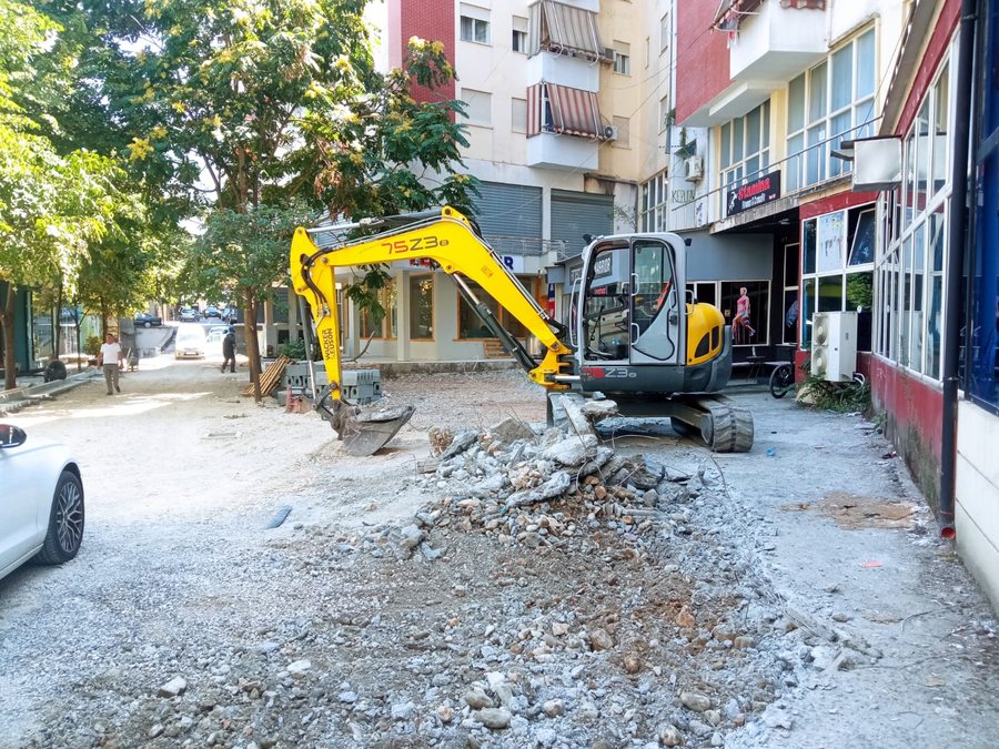 ‘Twist’ pushton hapësirën publike, Njësia