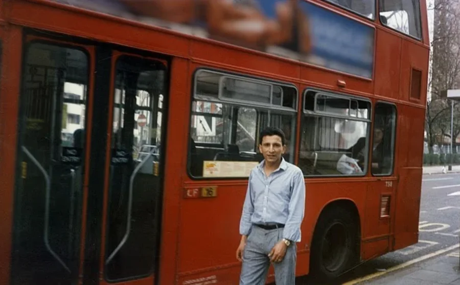 'Escobari' i Britanisë: Shoferi i autobusit që ndërtoi
