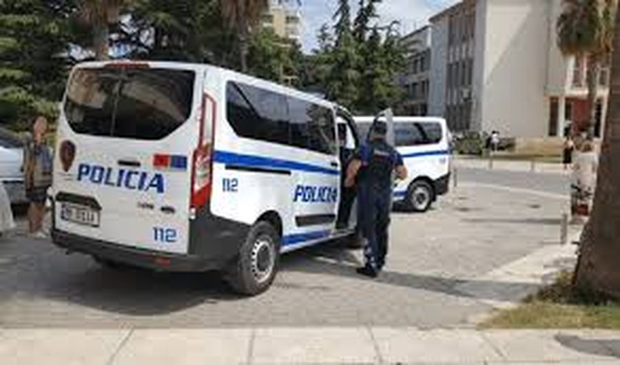 Plagosje me armë zjarri në aksin Muriqan–Shkodër,