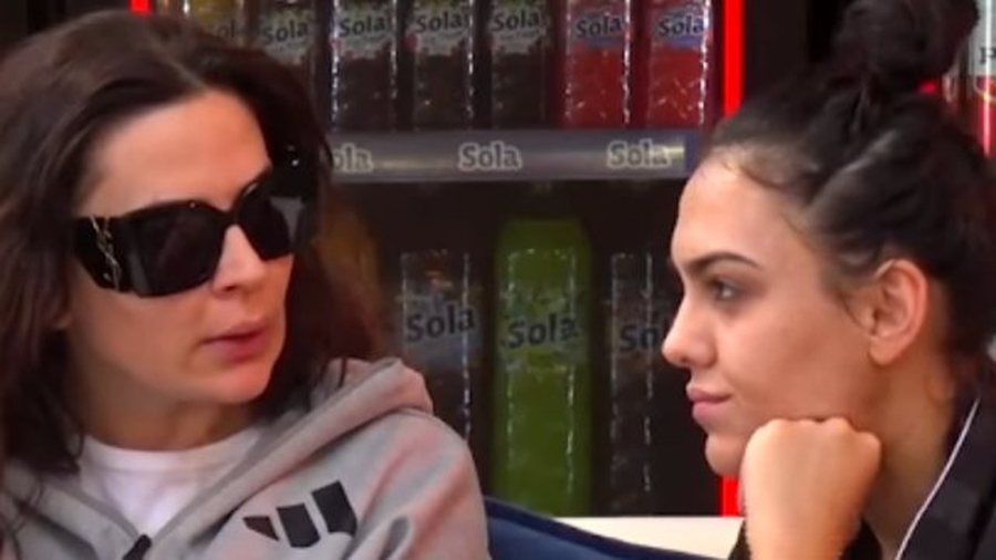 Vazhdon miqësia mes Livias dhe Rozana Radit? Ja çfarë