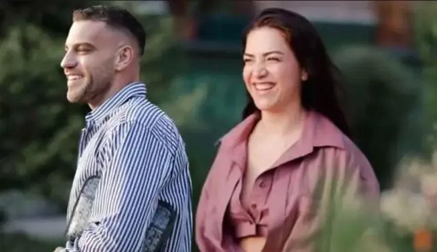 Sara Hoxha dhe Erik Fullani shijojnë pushimet në jug të