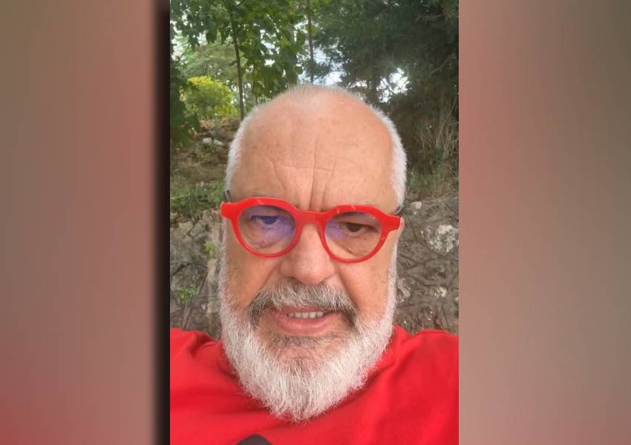 ''Pse nuk kishte zjarre në kohën e Enverit?''