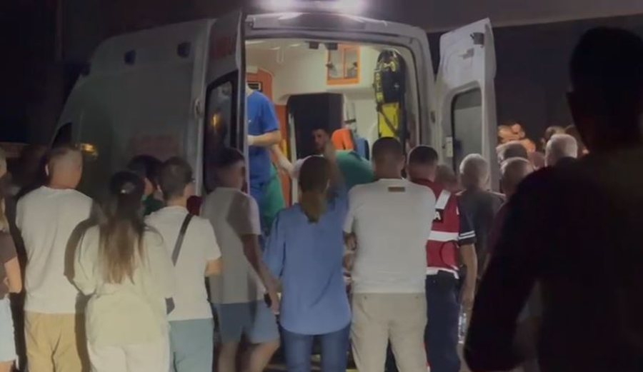 Thika e goditi afër zemrës, 27-vjeçari nga Korça niset