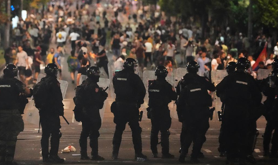 Mediat gjermane: Protestat antiqeveritare po përshkallëzohen,