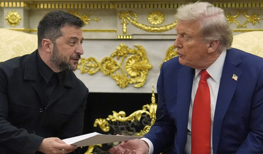 Takimi në Shtëpinë e Bardhë, Zelensky i tregon hartën e