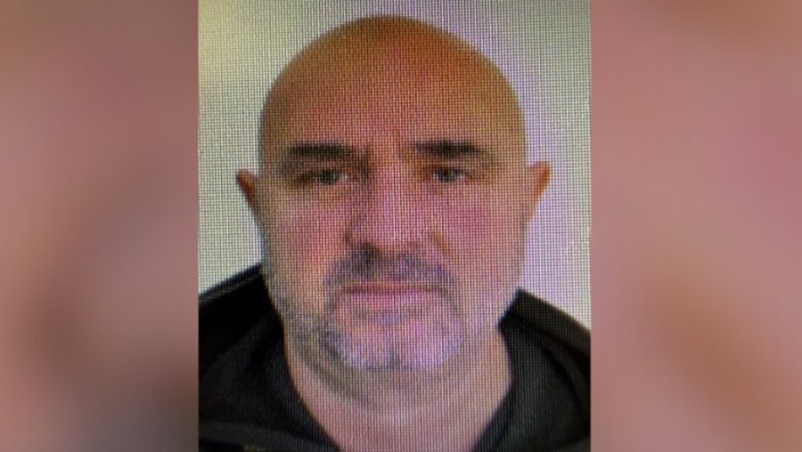 Publikohet fotoja e 61 vjeçarit që ktheu shtëpinë në