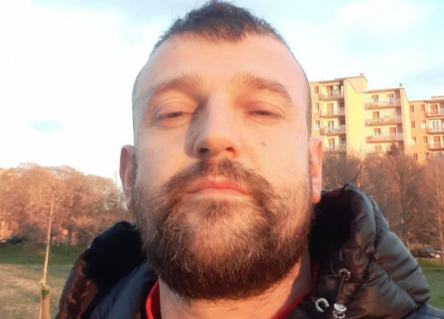 Publikohet fotoja e Elton Banit, 41-vjeçarit shqiptar që humbi