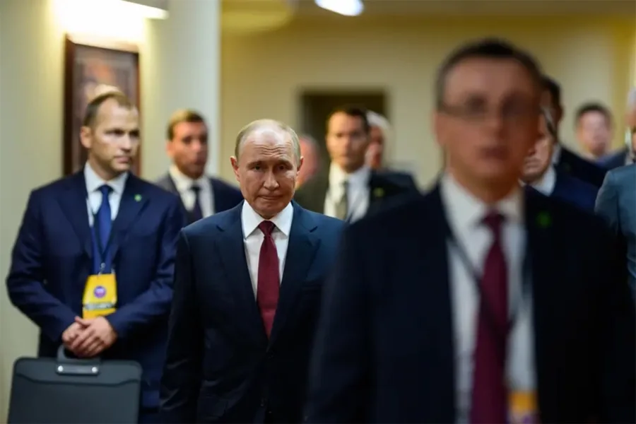 Albumi i Shtëpisë së Bardhë nga Alaska: Gishti i Trump