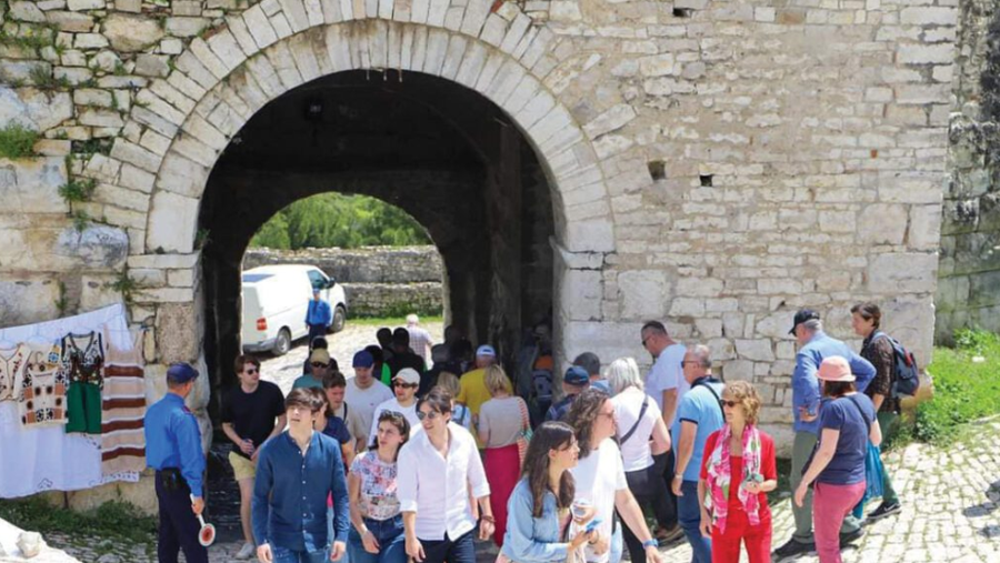 Franca dhe Gjermania, dy “pushtuesit” e rinj të