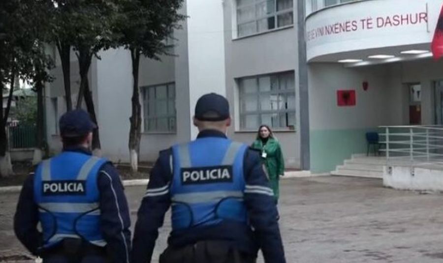 Të hënën nis viti i ri shkollor, policia merr masat: Kufizim i