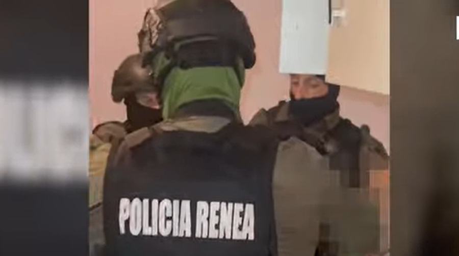 RENEA zbarkon në Fier, kapin njërin prej të kërkuarve