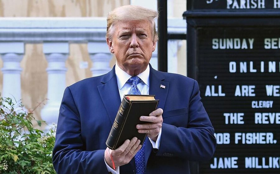 Trump kërkon 15 dollarë “për të shkuar në