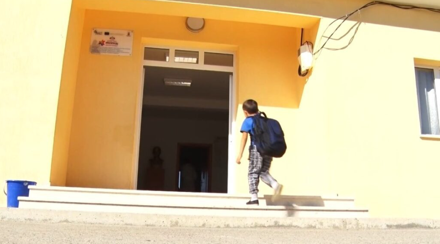 Komunat e Jugut rrezikojnë mbylljen masive të shkollave këtë